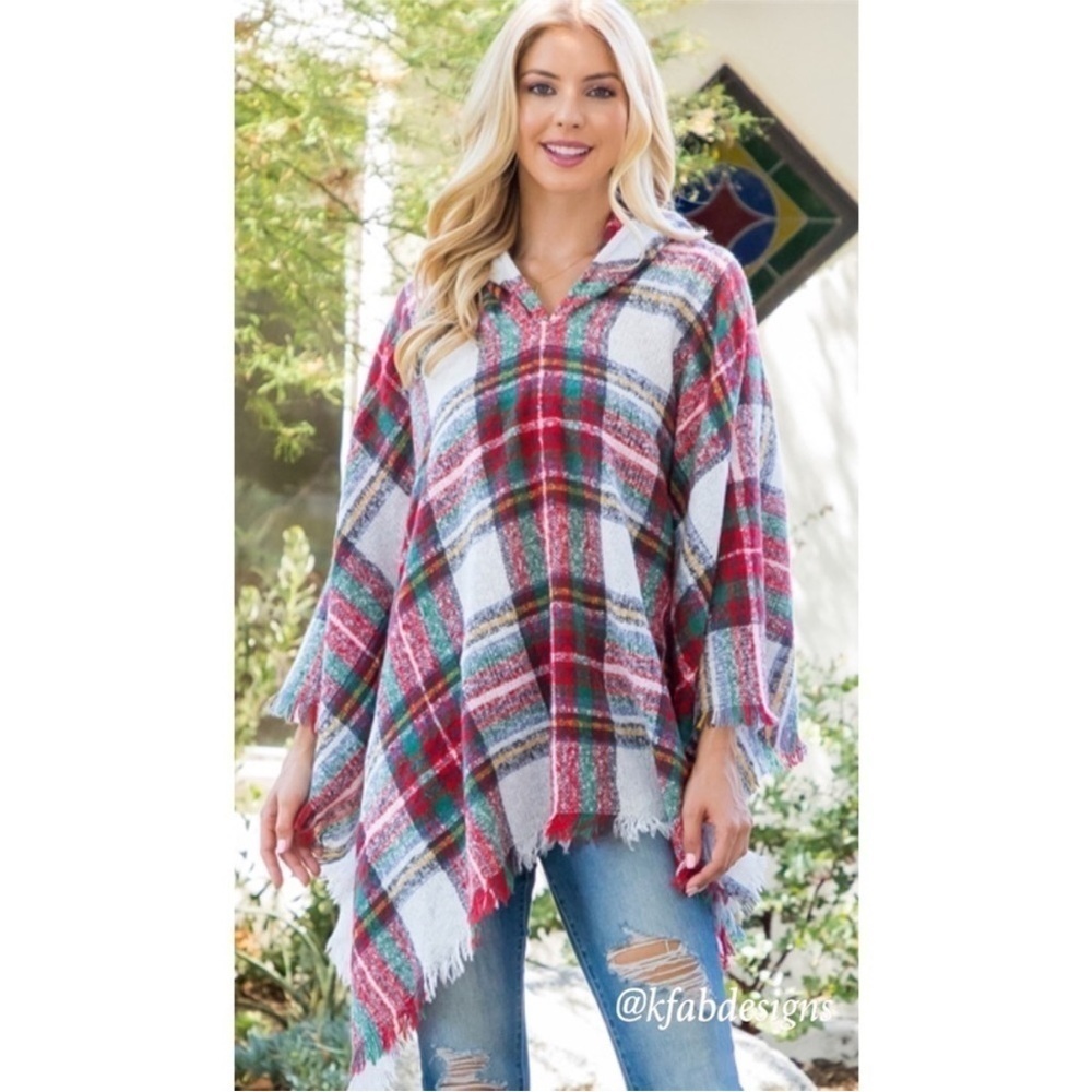 Oversized Plaid Poncho with Fringe perfect for the Holidays!  NWT Plus Size